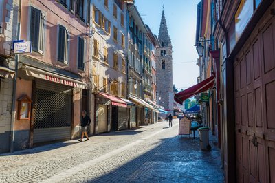 Rue Manuel et la Tour Cardinalis