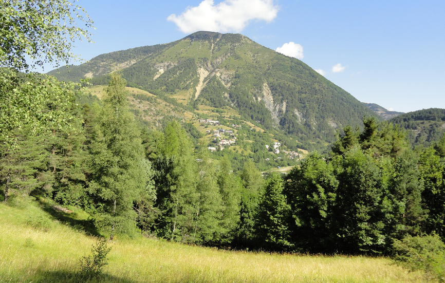 Auzet vu depuis le Col