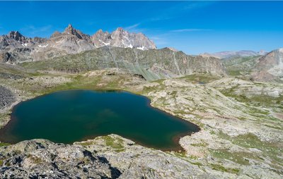 Lac du Roure dans le vallon de Mary