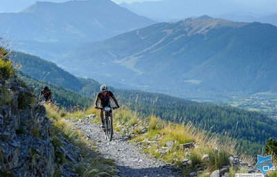VTT dans la vallée de la Blanche