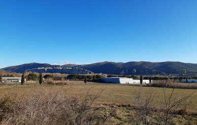 Vue Pénitents des Mées depuis Peyruis