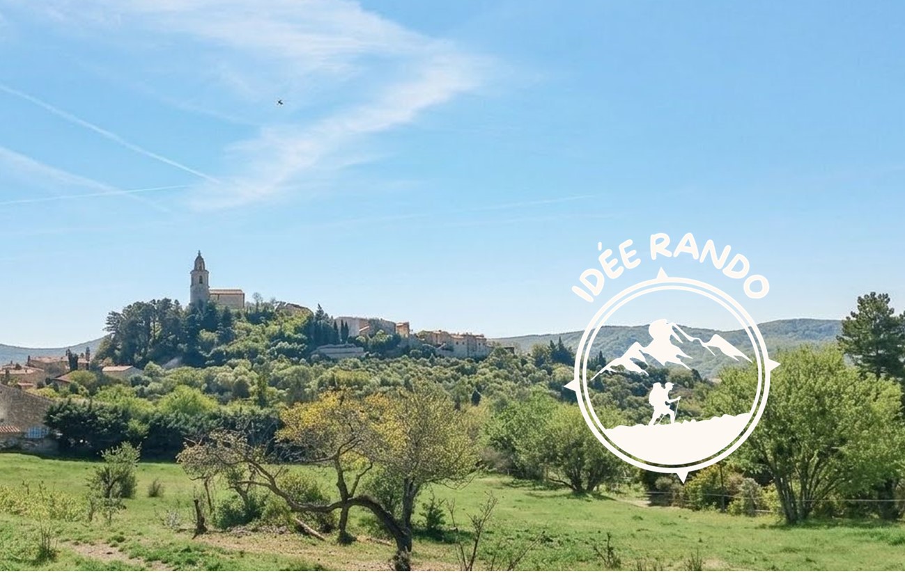 Vue sur le village de Reillanne - DB CD Alpes de Haute-Provence